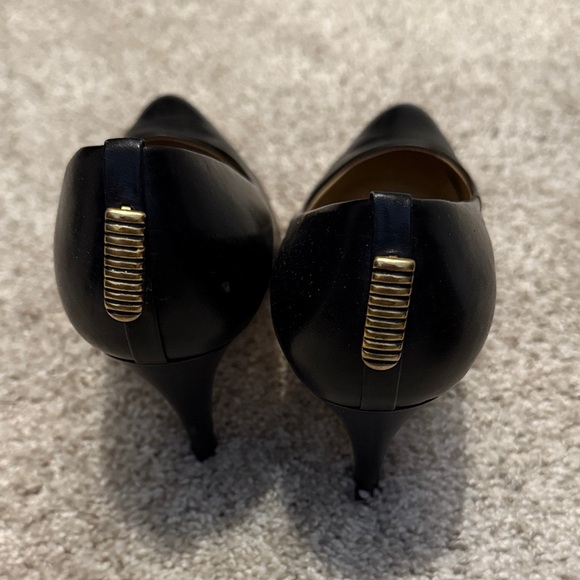 Wildcat Classic Black Heels - Picture 2 of 3